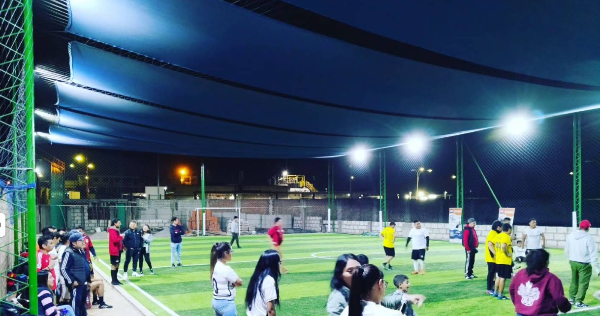 Jugando en la cancha